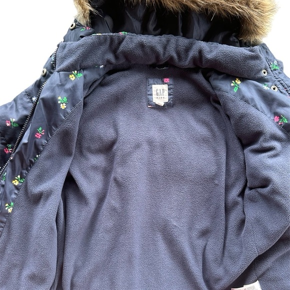 Gap Girls Navy Blue Floral Puffer Coat With  Fur Hood Size M - Picture 4 of 9